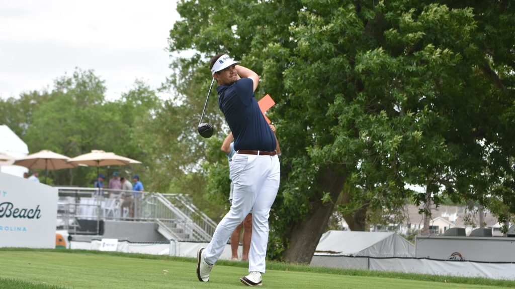Beau Hossler shoots 64 and is off to a great start as he pursues his first win on the PGA TOUR.