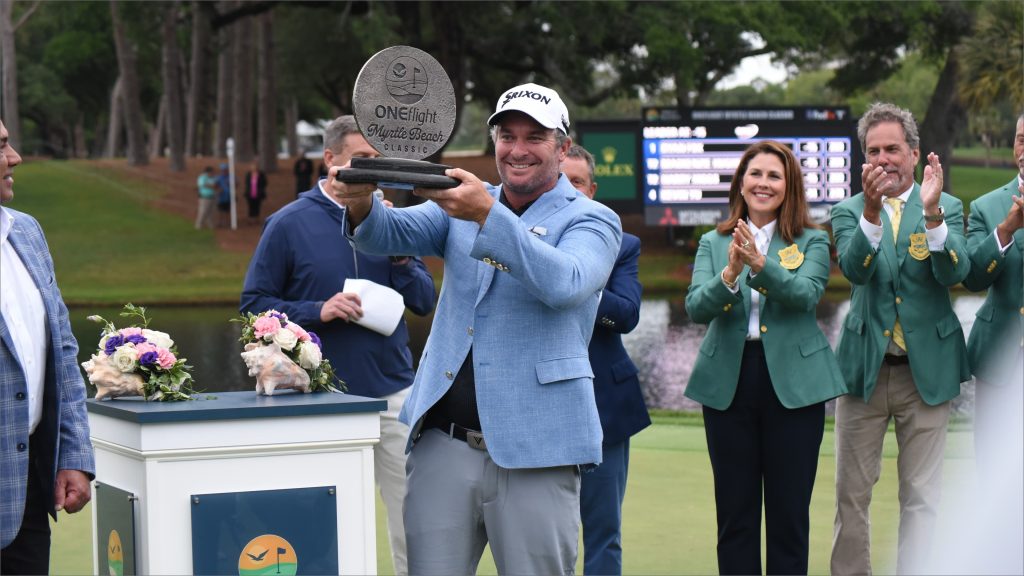 FOX WINS ONEFLIGHT MYRTLE BEACH CLASSIC IN A PLAYOFF